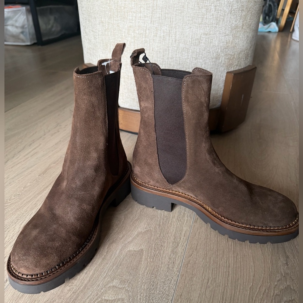BNWT Women's Genuine Leather Italian Suede Chelsea Boots - Size 6.5 - Picture 5 of 8